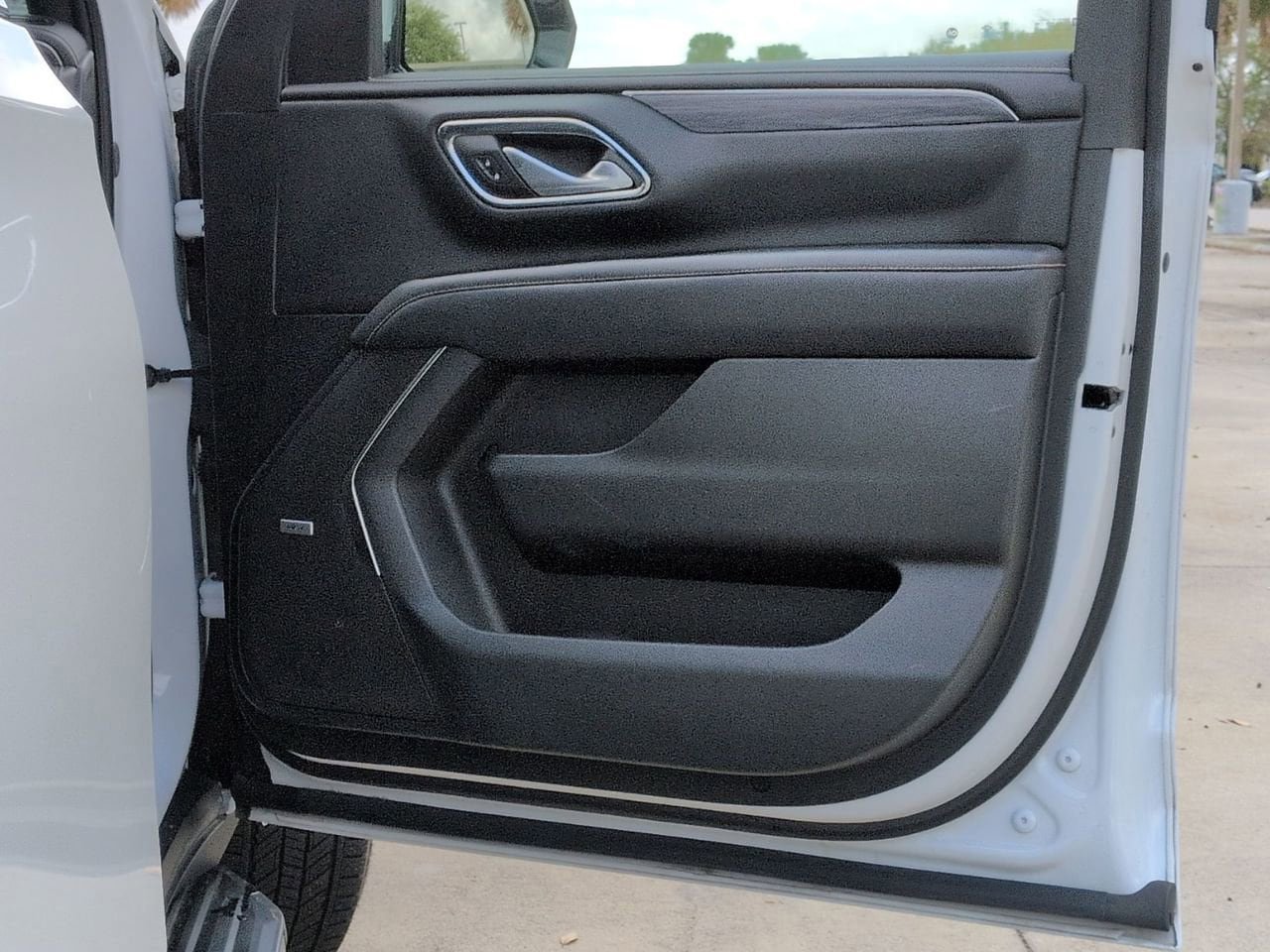 Used 2024 GMC Yukon SLT image 19
