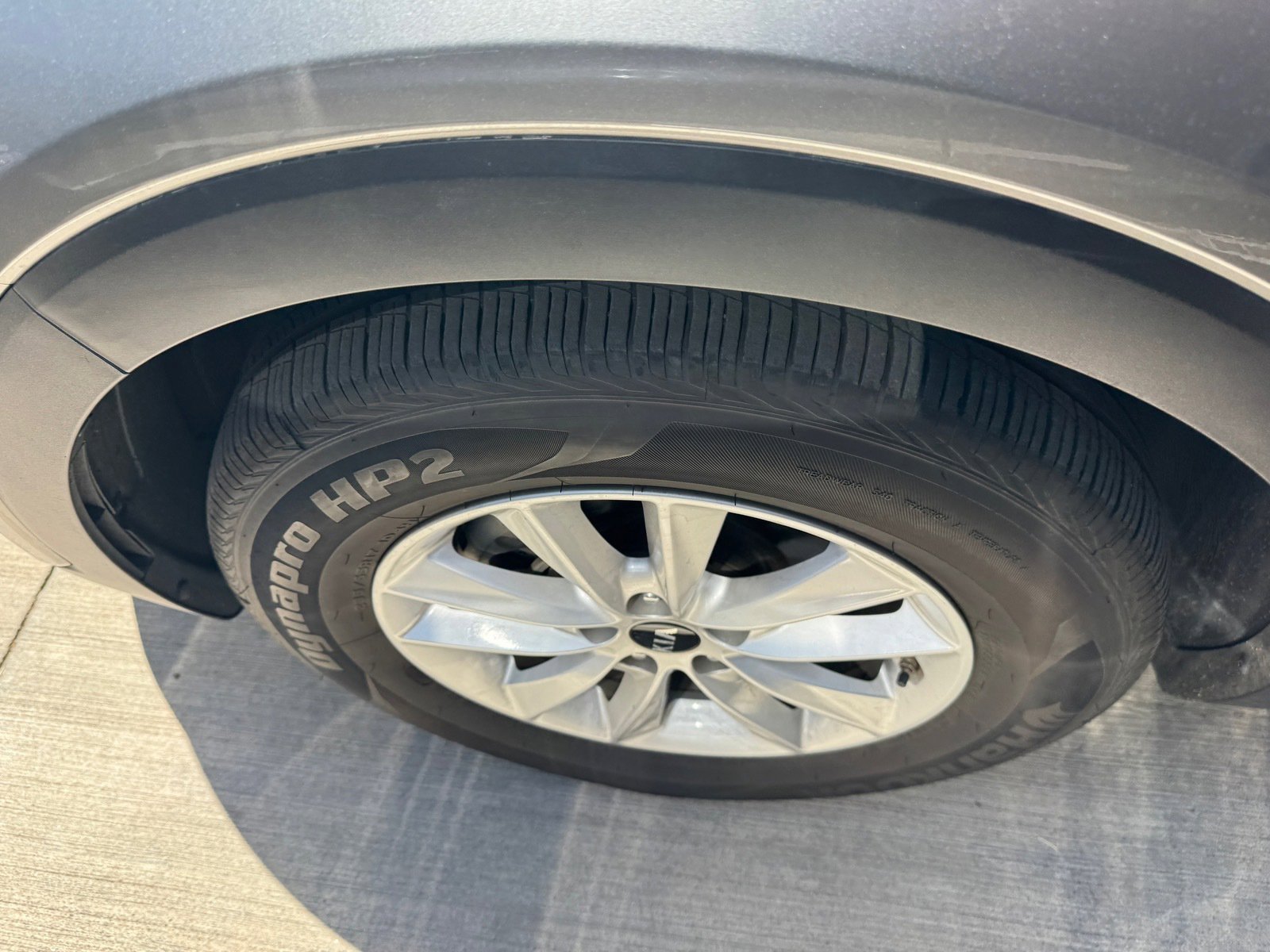 Used 2019 Kia Sorento LX image 8