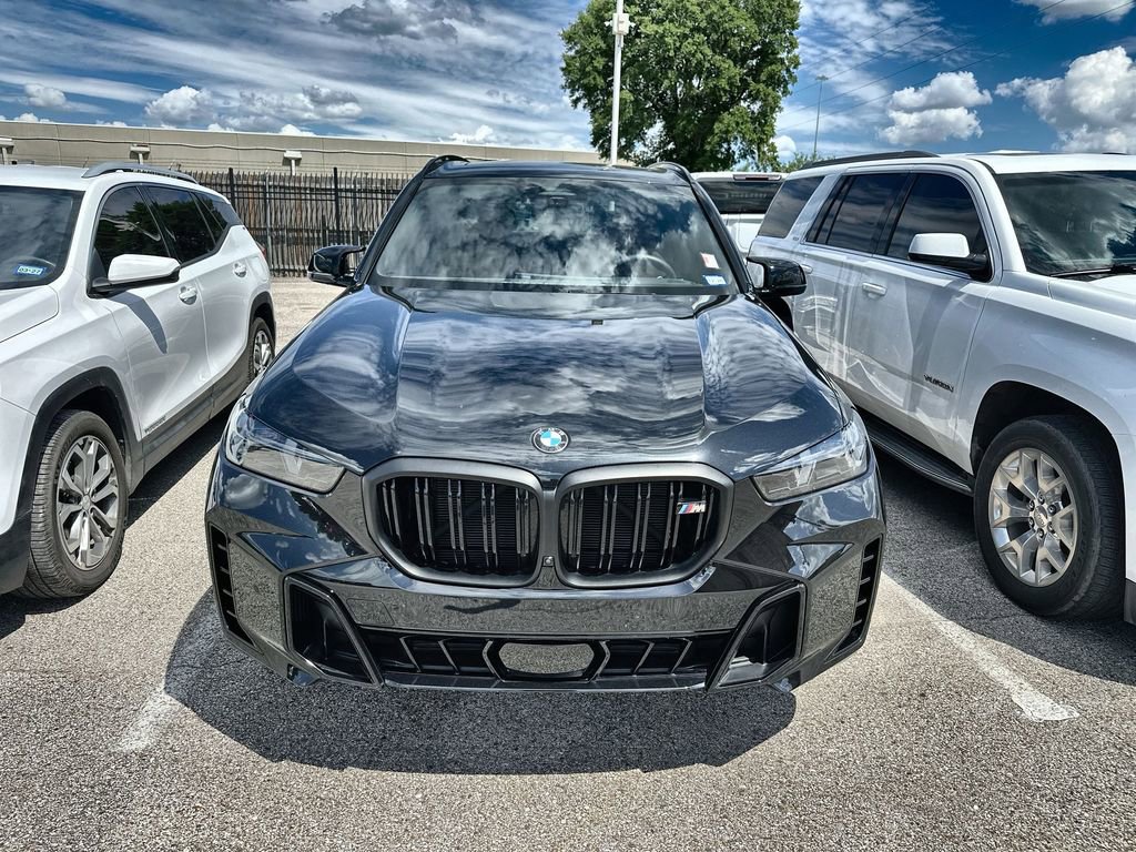 Used 2025 BMW X5 M60i w/ Executive Package image 2