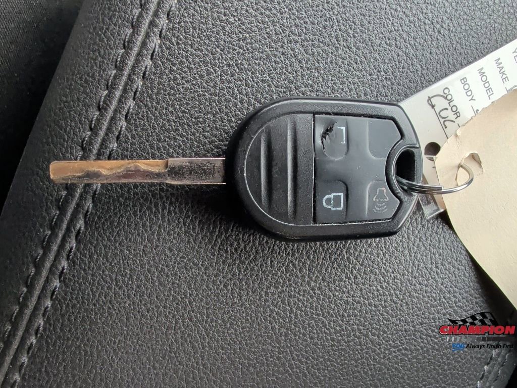Used 2016 Ford Escape SE w/ Equipment Group 201A image 21