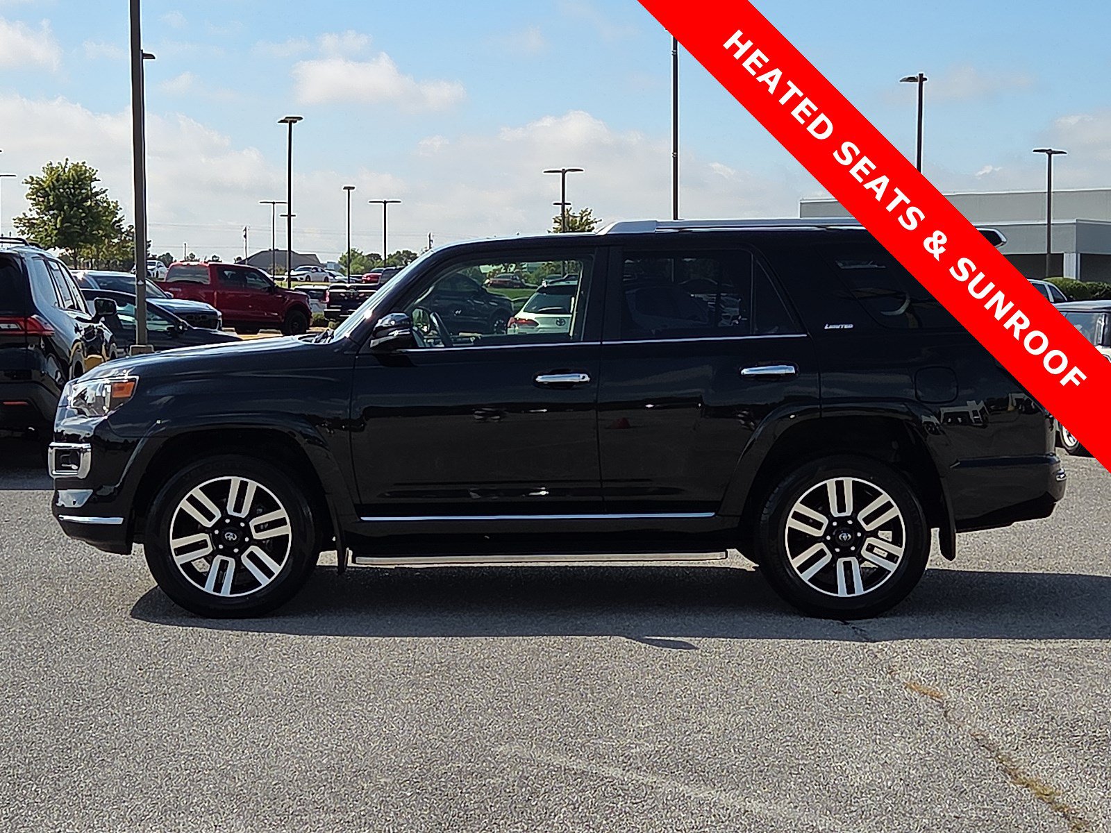 Used 2024 Toyota 4Runner Limited AWD/4WD image 3