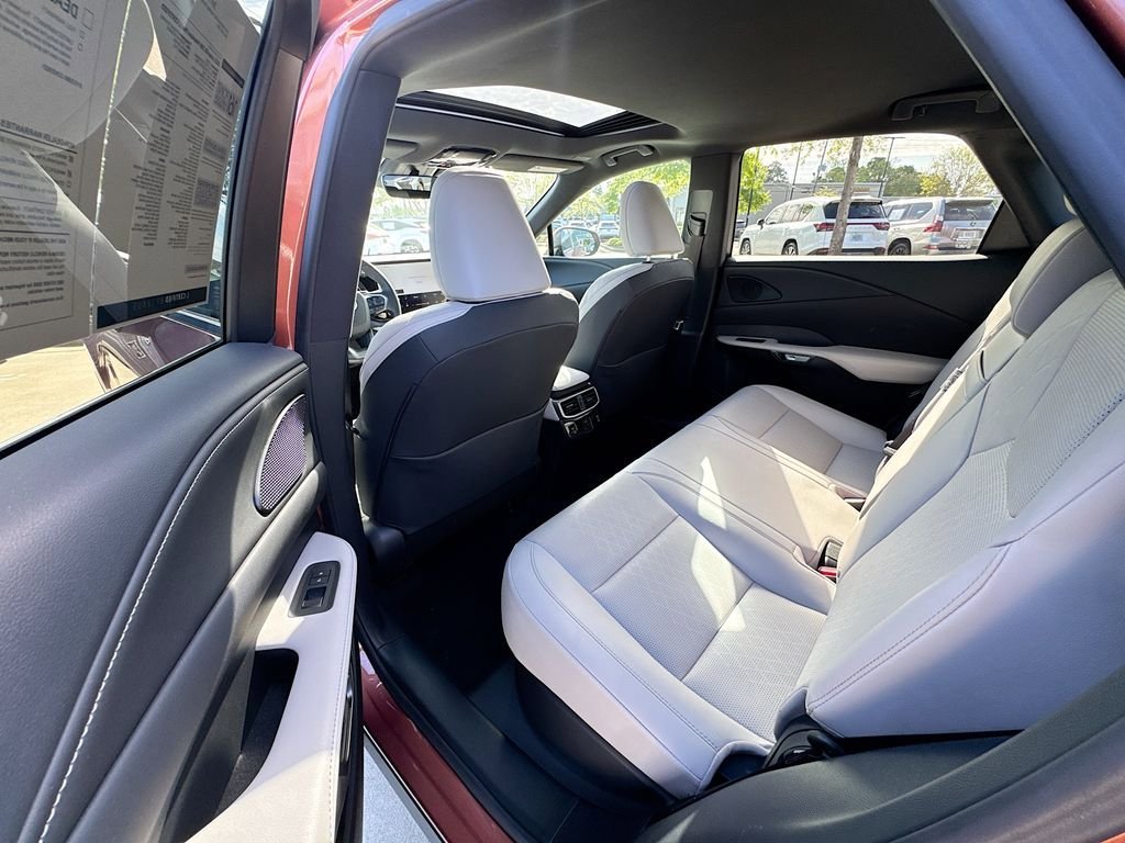 Used 2023 Lexus RX 350 Premium Plus w/ Accessory Package (Z1) image 34
