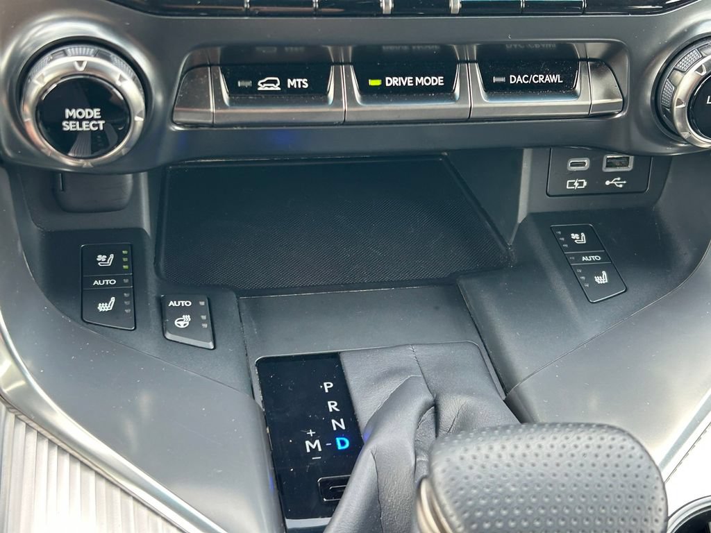 Used 2024 Lexus LX 600 F Sport AWD/4WD image 39