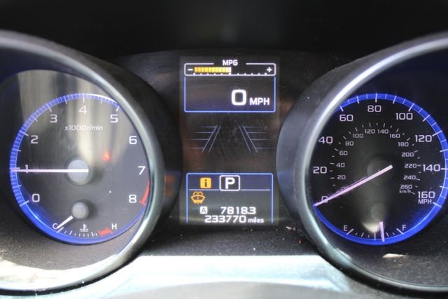 Used 2017 Subaru Outback 3.6R Touring AWD/4WD image 17