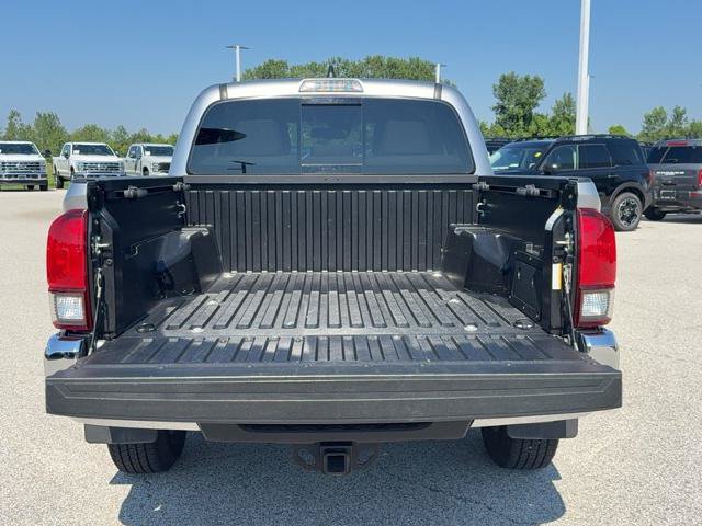 Used 2020 Toyota Tacoma SR5 RWD image 5