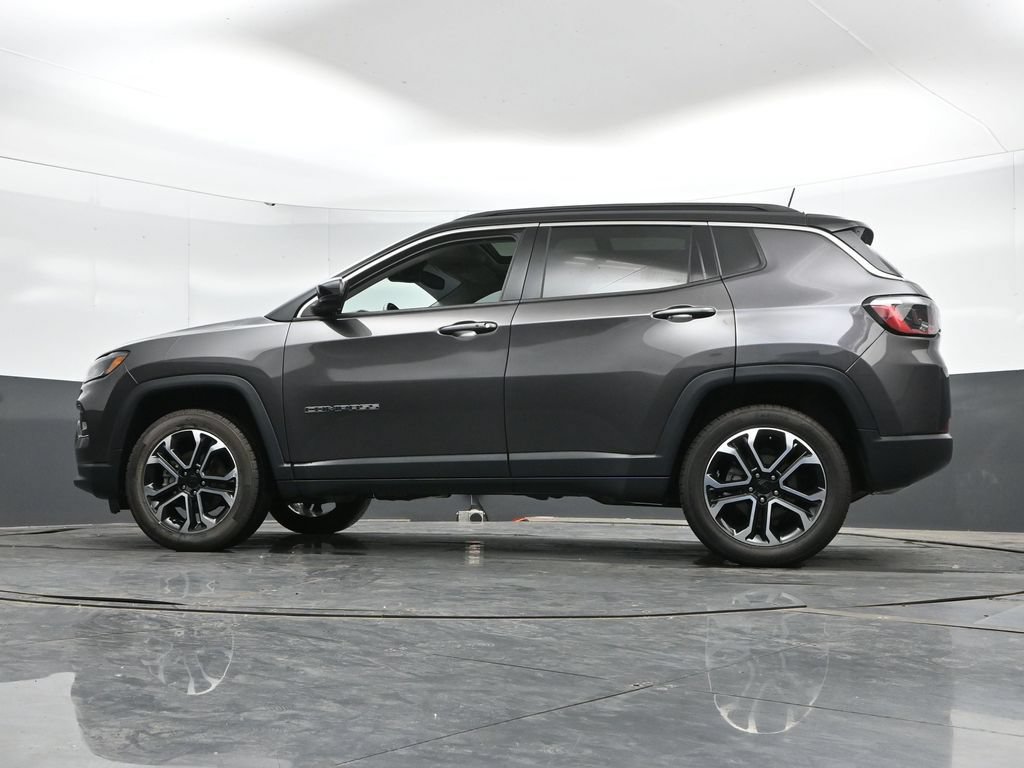 Used 2022 Jeep Compass Limited w/ Sun and Sound Group AWD/4WD image 46