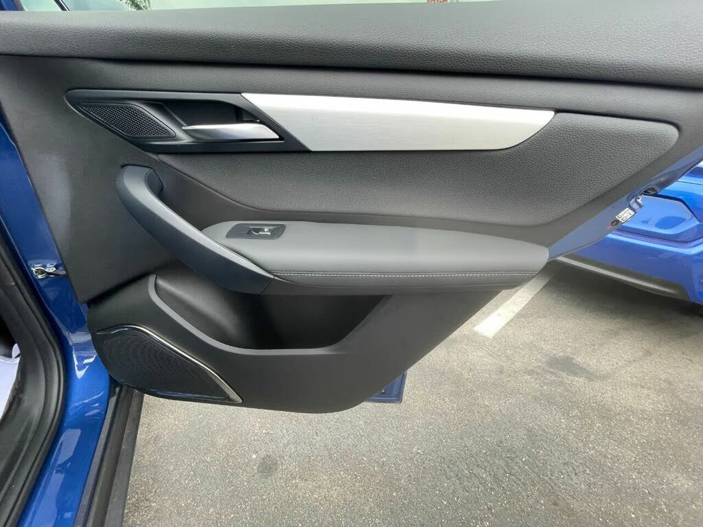 Used 2023 VinFast VF 8 Plus image 64