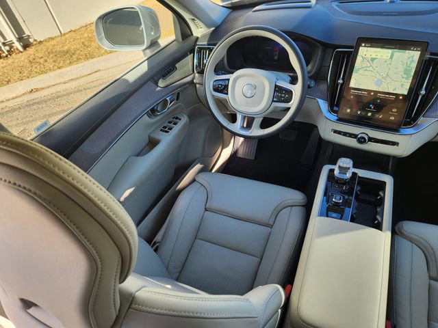 New 2026 Volvo XC90 T8 Ultra w/ Protection Package Premier image 10