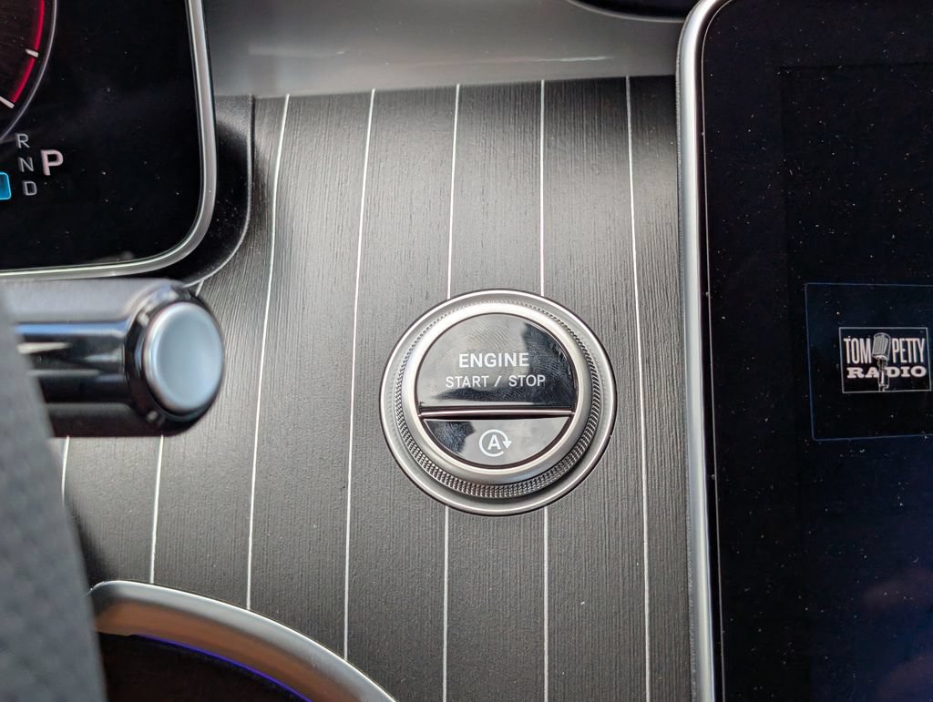 New 2026 Mercedes-Benz C 300 4MATIC Sedan image 22