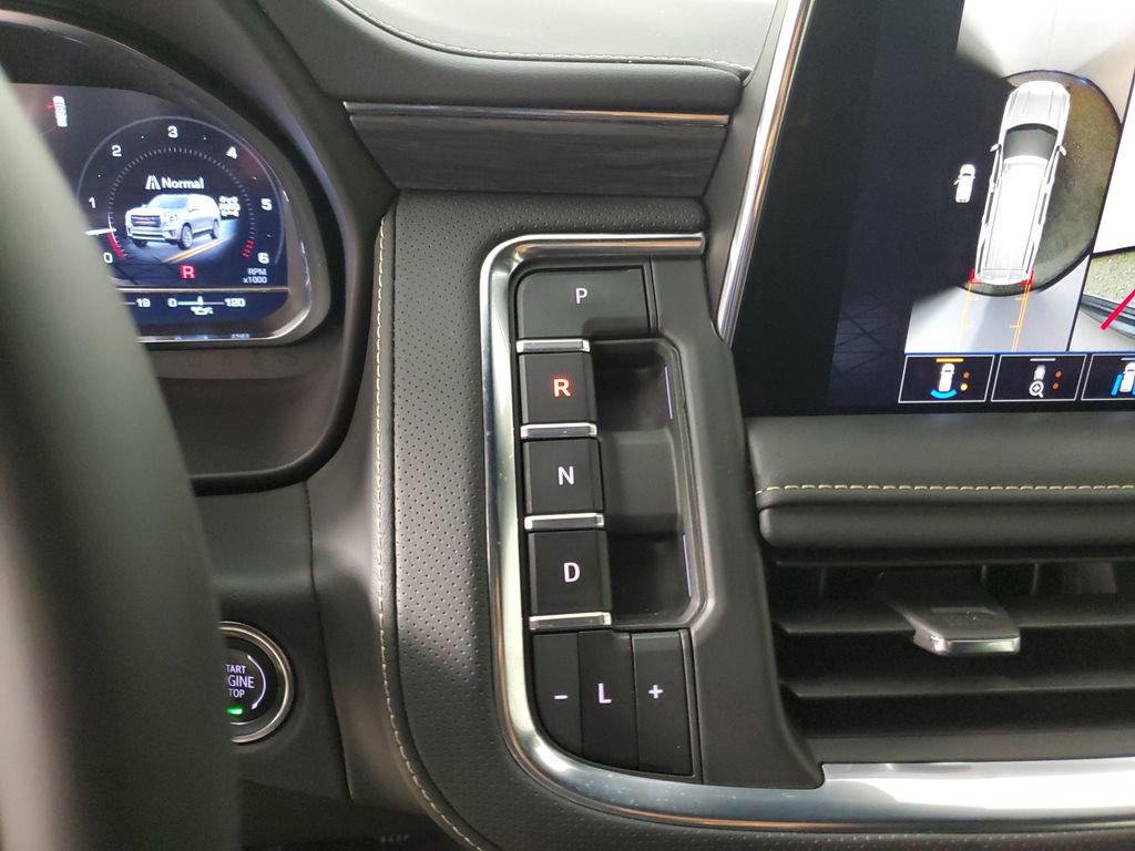 Used 2024 GMC Yukon XL SLT w/ SLT Premium Package AWD/4WD image 32