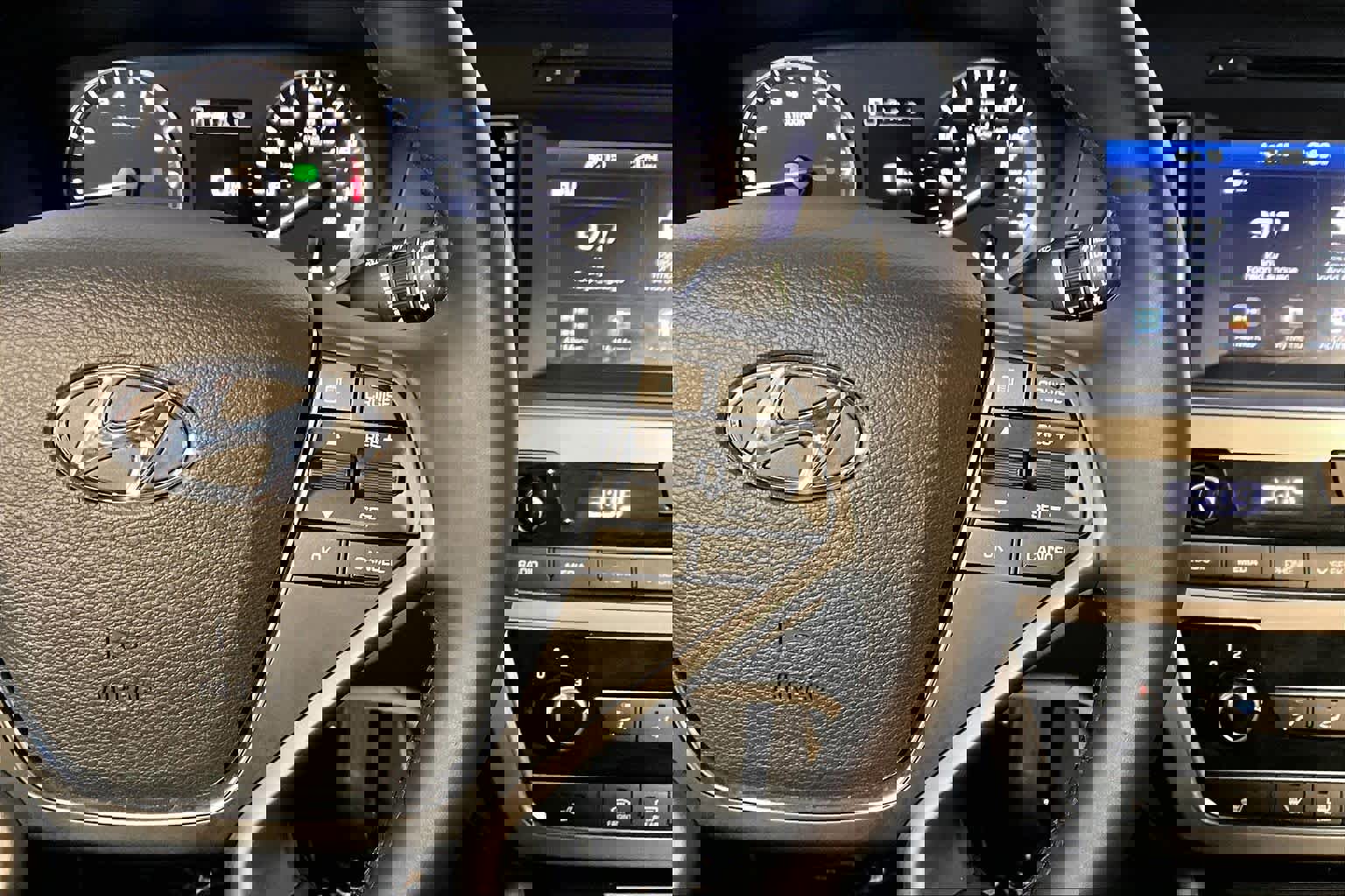 Used 2017 Hyundai Sonata Sport w/ Value Edition Package 02 FWD image 25