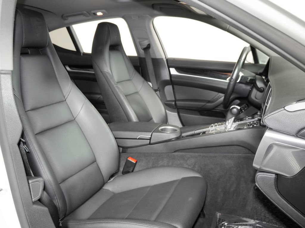 Certified 2016 Porsche Panamera Edition RWD image 43