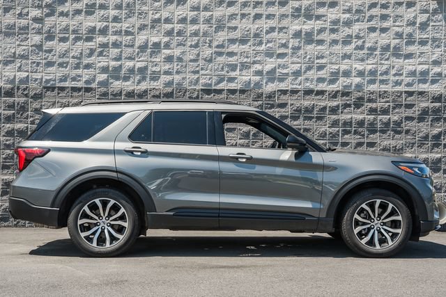 Used 2026 Ford Explorer ST-Line AWD/4WD image 4