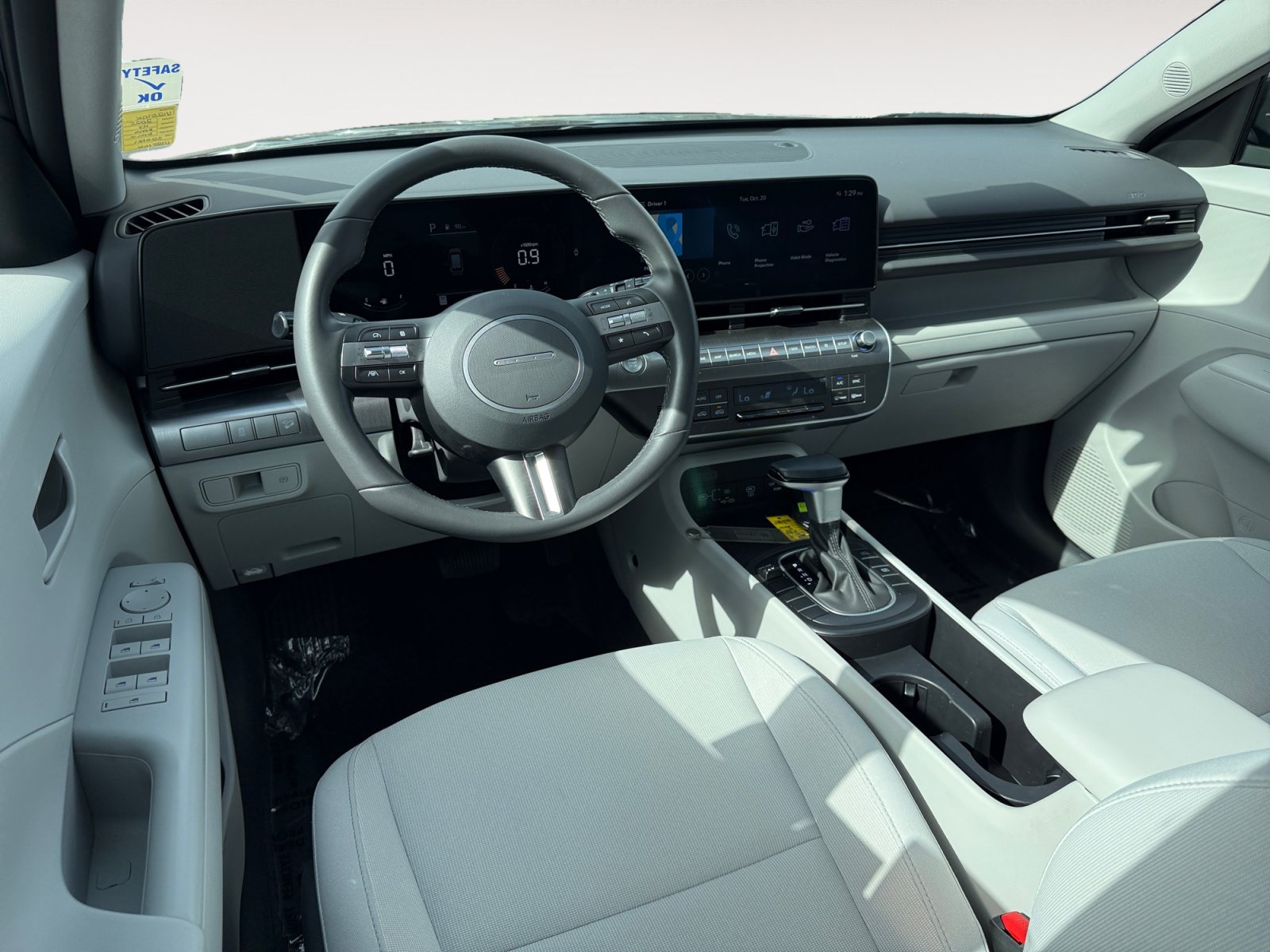 Certified 2025 Hyundai Kona SEL FWD image 15