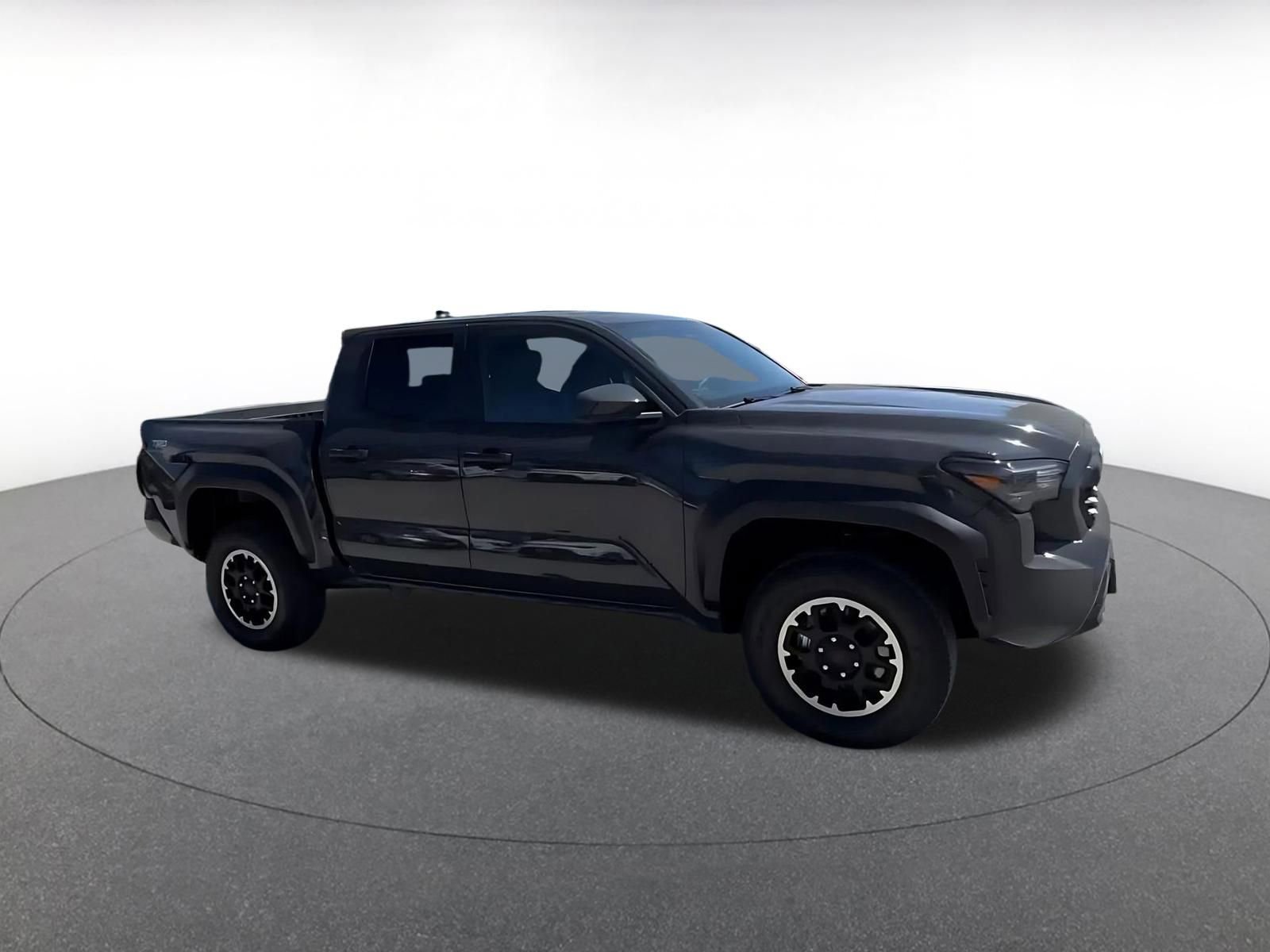 Used 2025 Toyota Tacoma TRD Off-Road image 2