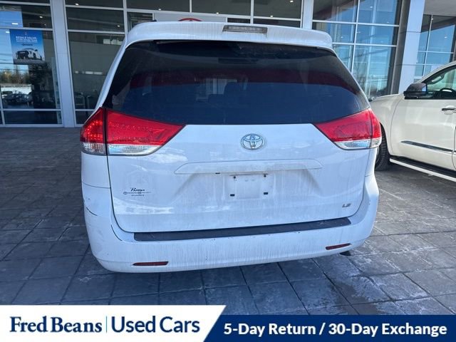 Used 2013 Toyota Sienna LE image 7