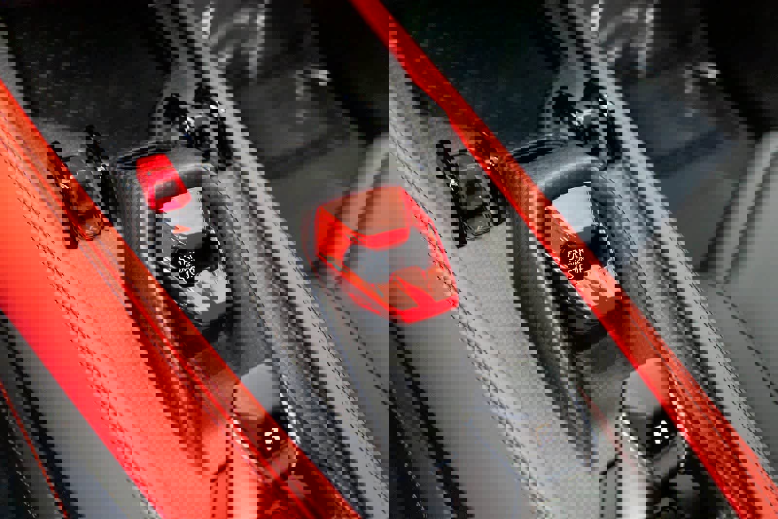 Used 2024 Lamborghini Revuelto image 29