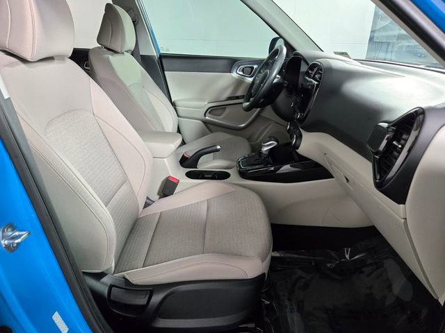 Used 2023 Kia Soul EX image 23