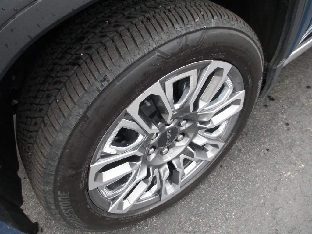 Used 2024 GMC Sierra 1500 Denali Ultimate image 13