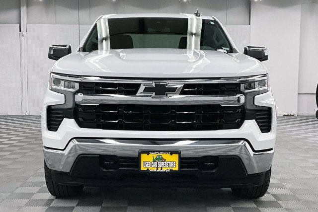 Used 2025 Chevrolet Silverado 1500 LT AWD/4WD image 4