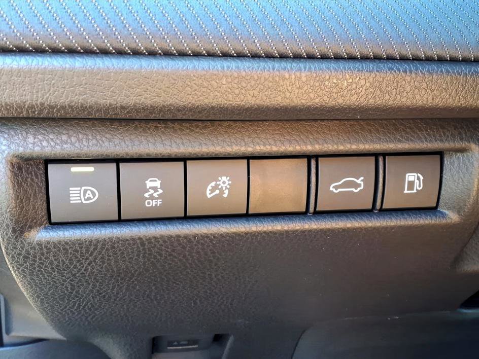 New 2026 Toyota Camry Hybrid image 13