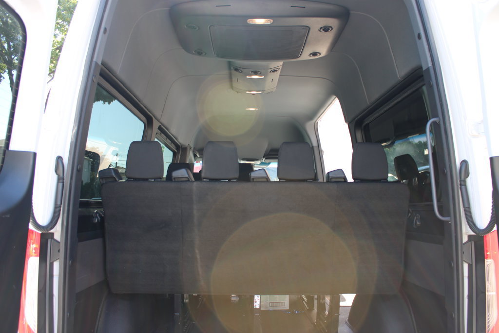 Used 2025 Mercedes-Benz Sprinter 2500 image 32