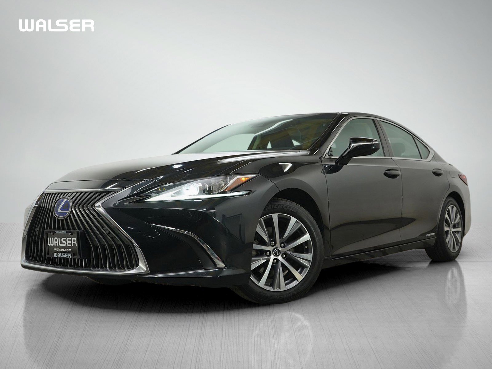 Used 2021 Lexus ES 300h FWD image 1