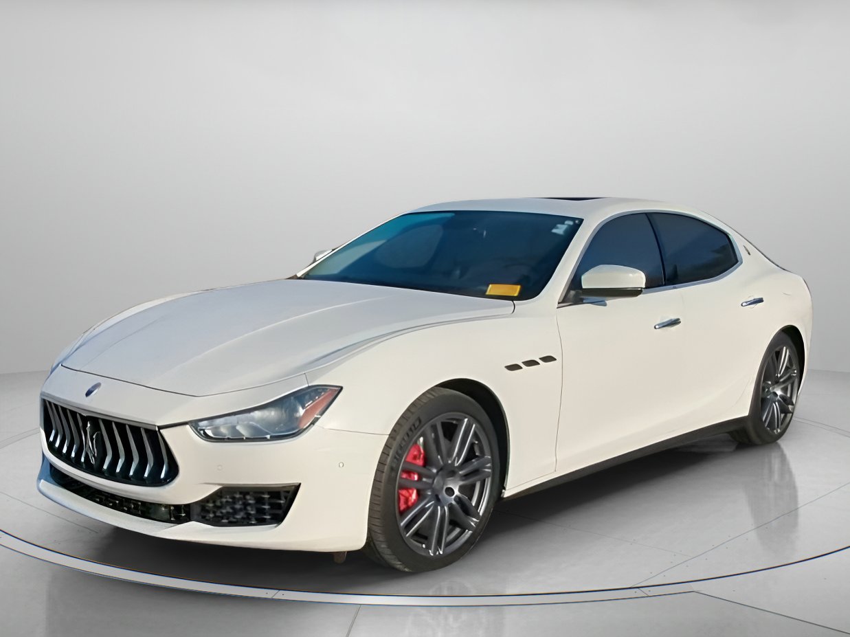 Used 2018 Maserati Ghibli S image 11
