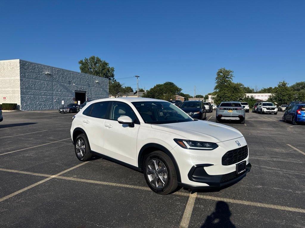 Certified 2026 Honda HR-V LX image 2