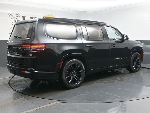 Used 2023 Jeep Grand Wagoneer Series III AWD/4WD image 52