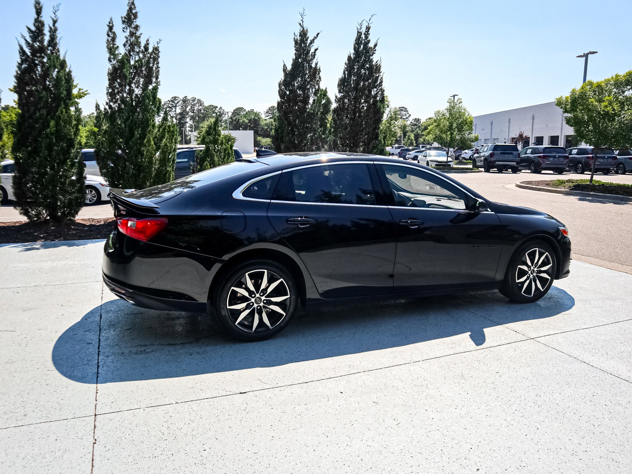 Used 2022 Chevrolet Malibu RS FWD image 11
