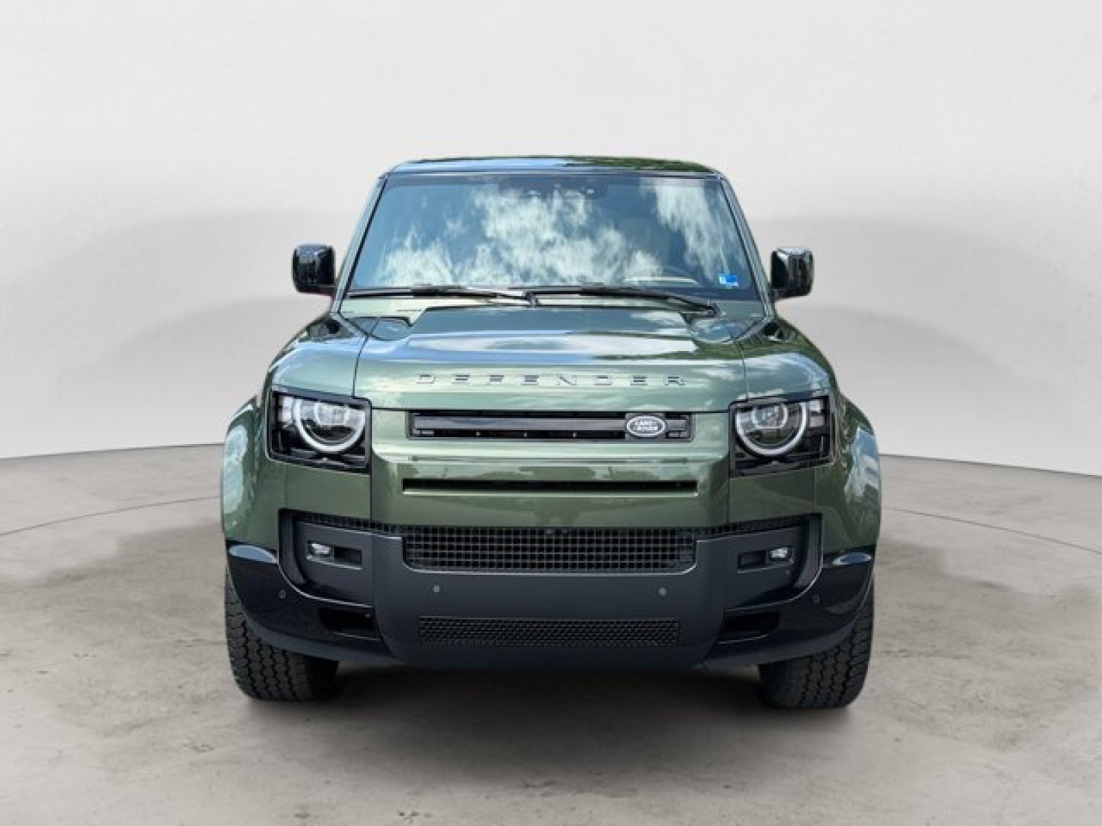 New 2026 Land Rover Defender 110 X-Dynamic SE AWD/4WD image 8