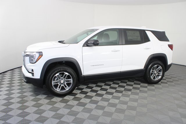 New 2026 GMC Terrain Elevation w/ Technology Package II image 2