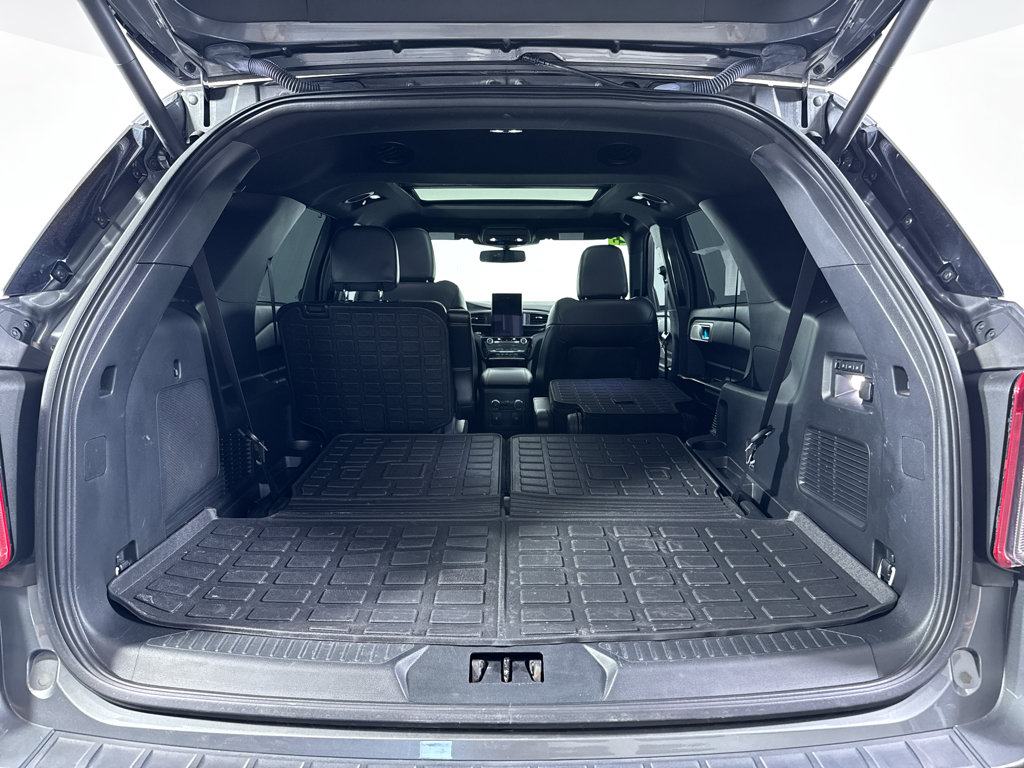 Used 2023 Ford Explorer ST w/ Equipment Group 401A AWD/4WD image 9