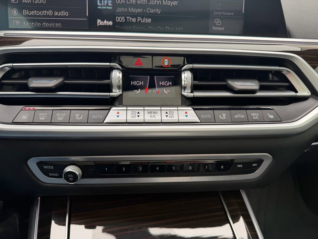 Used 2022 BMW X5 xDrive40i w/ Premium Package image 13