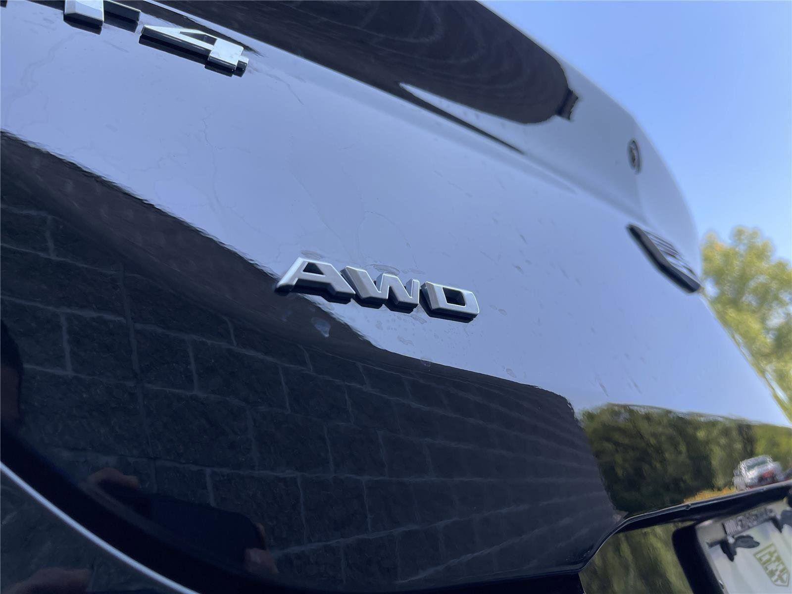 Used 2024 Cadillac CT4 Premium Luxury image 11