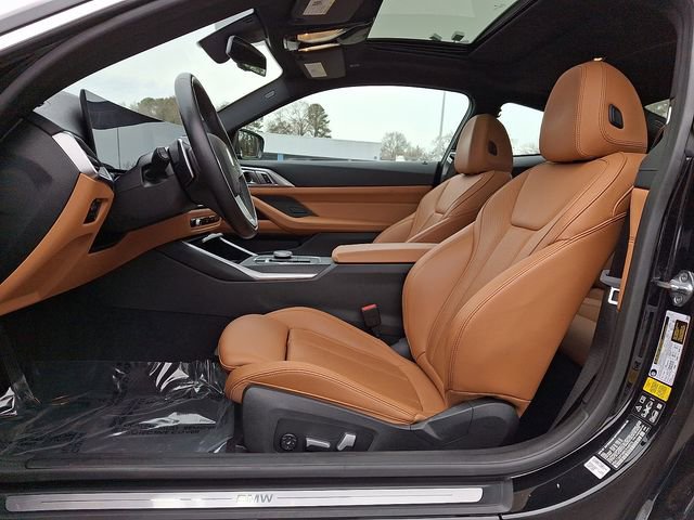Used 2024 BMW 430i xDrive Coupe w/ Premium Package image 16
