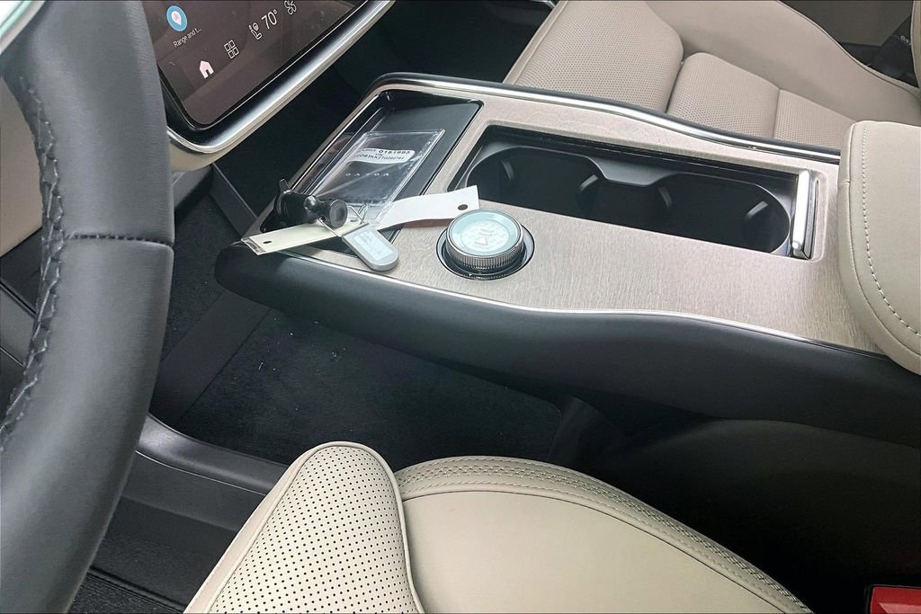 New 2026 Volvo EX90 Plus AWD/4WD image 32