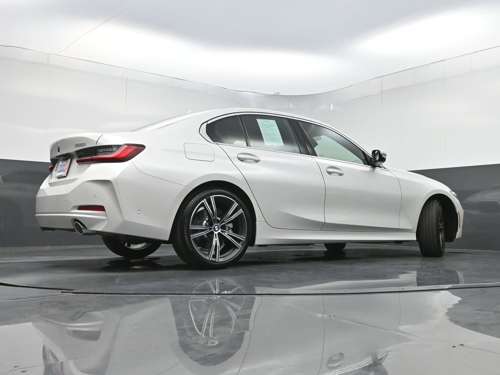 Used 2024 BMW 330i Sedan RWD image 31