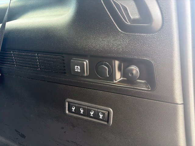 Used 2022 Jeep Wagoneer Series III w/ Premium Group I AWD/4WD image 15