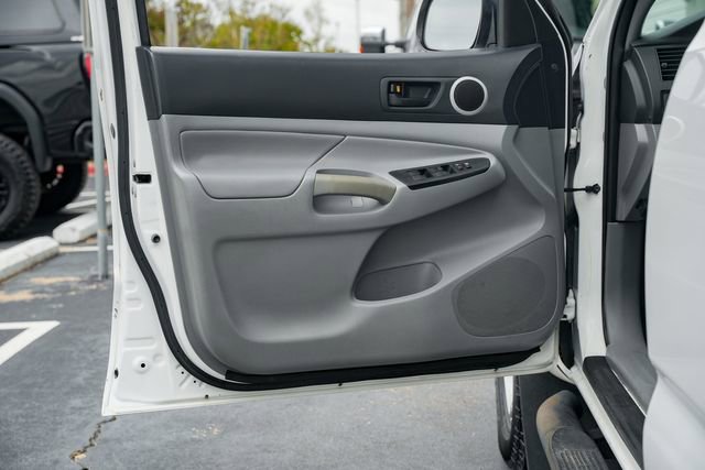 Used 2013 Toyota Tacoma PreRunner w/ SR5 Pkg image 20