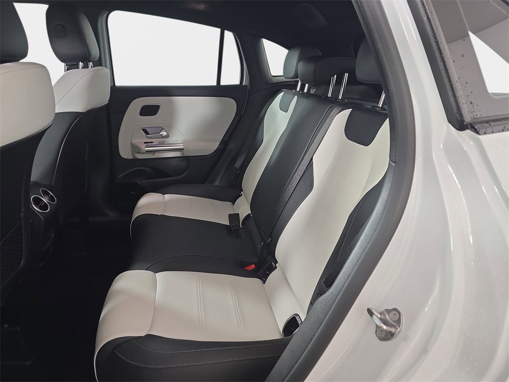 Used 2023 Mercedes-Benz GLA 45 AMG 4MATIC image 17