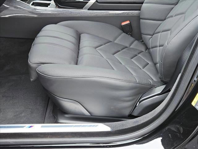 New 2026 BMW i7 eDrive50 w/ M Sport Package image 4