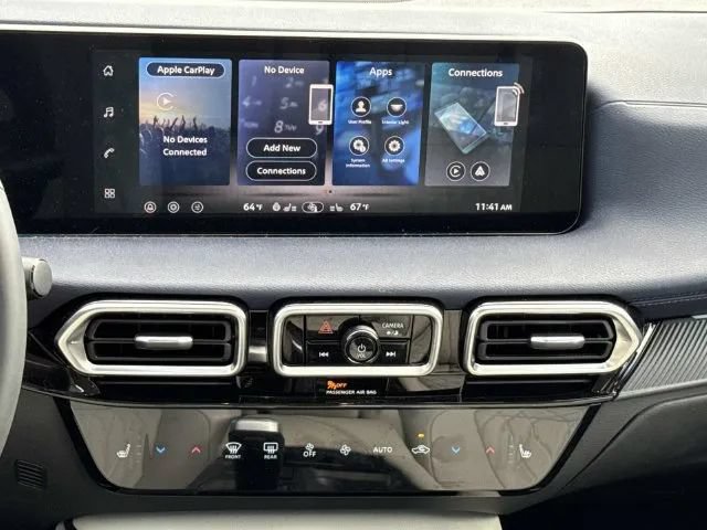 Used 2026 Nissan Sentra SV FWD image 16