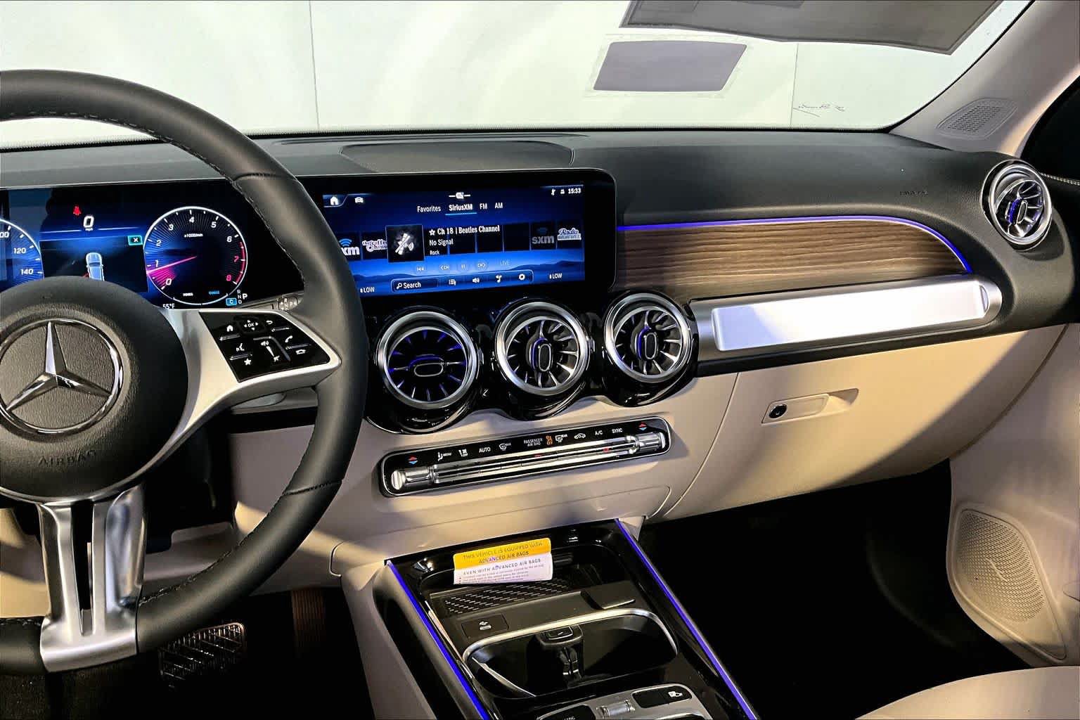 New 2026 Mercedes-Benz GLB 250 4MATIC image 8