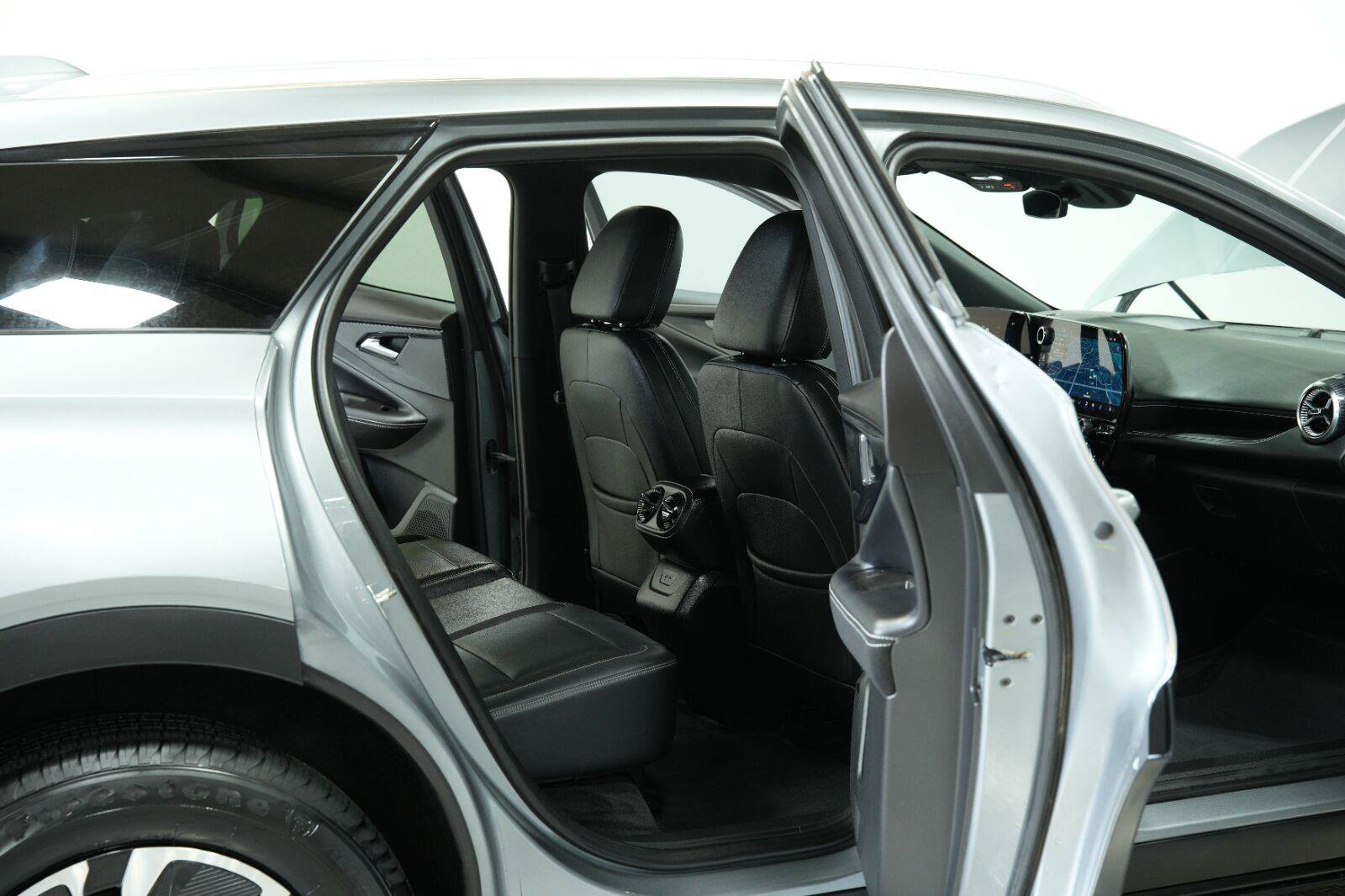 Certified 2024 Chevrolet Blazer EV LT AWD/4WD image 13