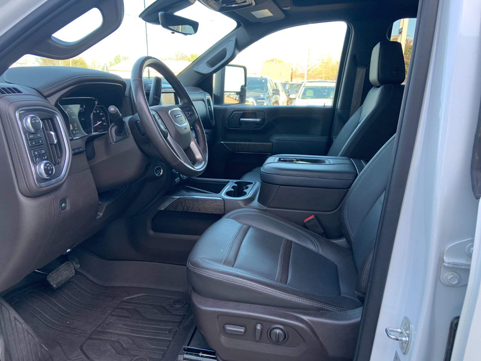 Certified 2021 GMC Sierra 3500 Denali w/ Denali Ultimate Package image 5