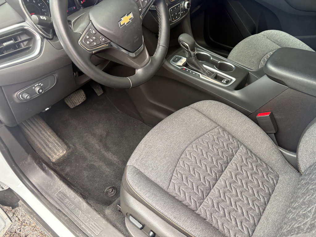 Used 2024 Chevrolet Equinox LT AWD/4WD image 13