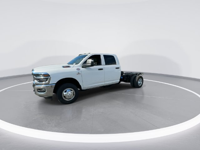New 2026 RAM 3500 Tradesman w/ Chrome Appearance Group A AWD/4WD image 4