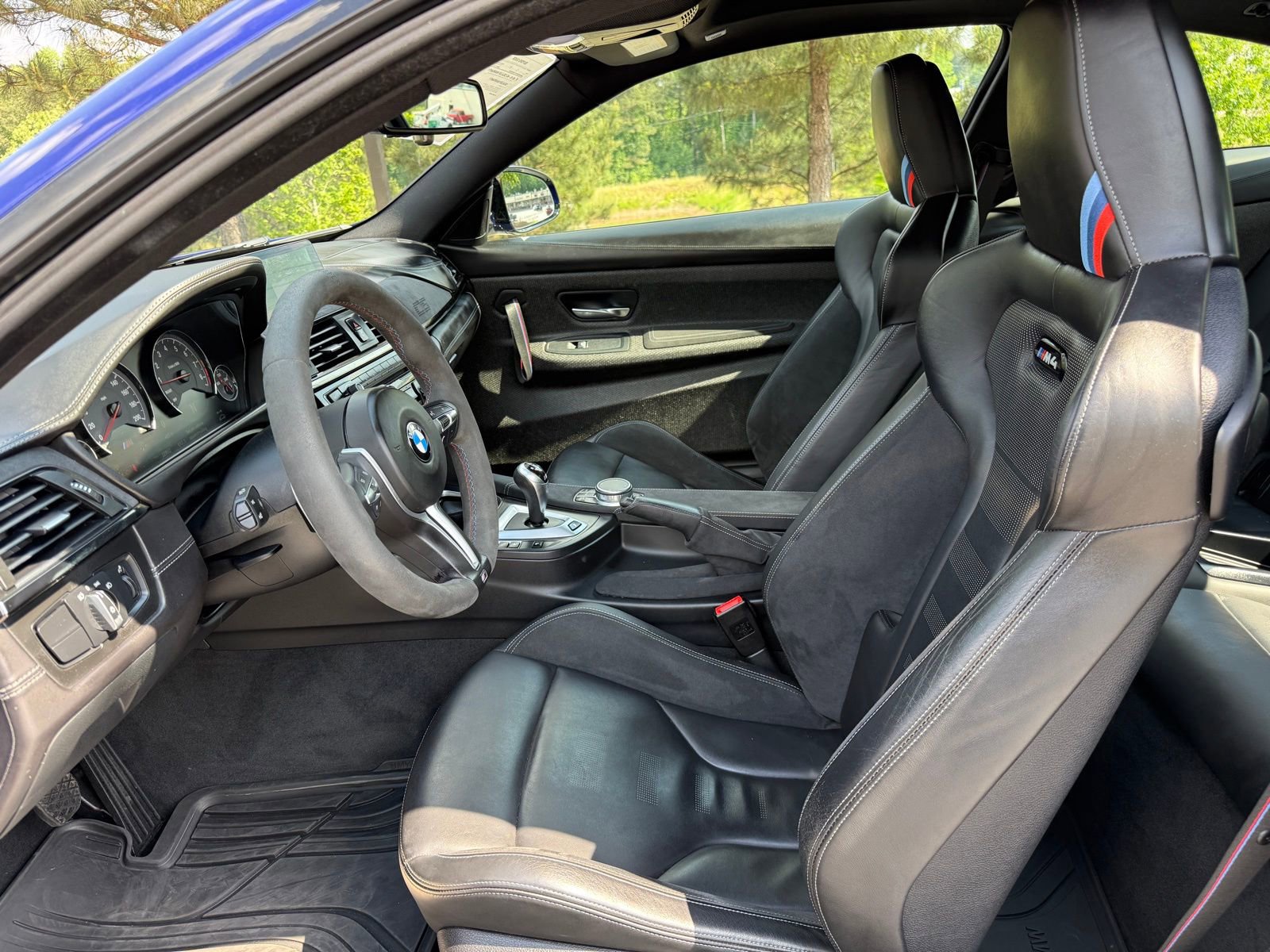 Used 2019 BMW M4 CS w/ Executive Package RWD image 31